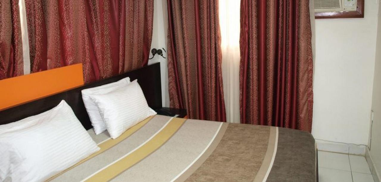 Prince Of Anthony 1960 Hotel Lagos Extérieur photo