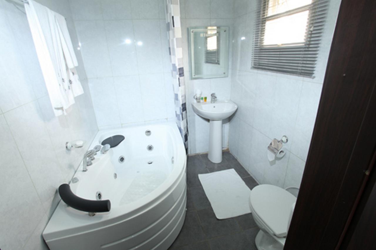 Prince Of Anthony 1960 Hotel Lagos Extérieur photo