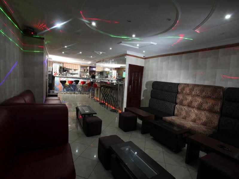 Prince Of Anthony 1960 Hotel Lagos Extérieur photo